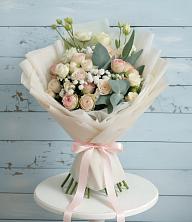 Букет цветов из:  Розы и Лизиантусы в Дзержинском