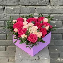 Цветочная композиция из Розы в коробке в Дзержинском