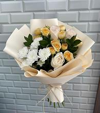 Букет цветов из:  Розы и Хризантемы в Дзержинском