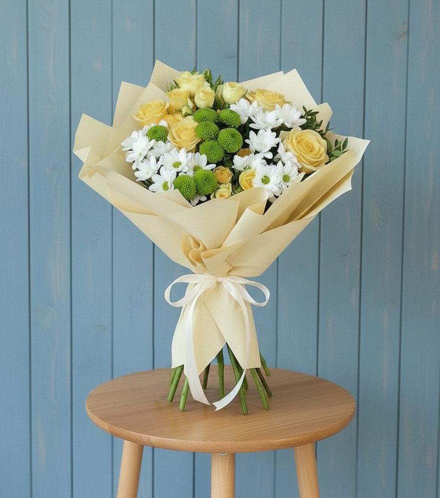 Букет цветов из: Хризантемы и Розы в Дзержинском