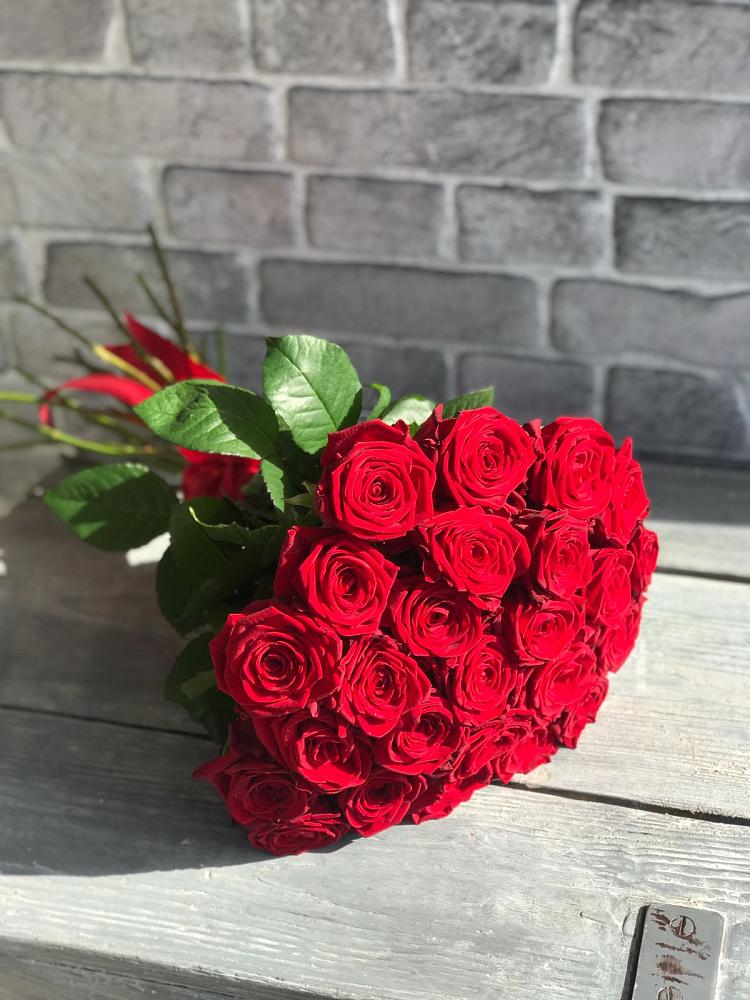Букет Красные розы Фридом в Дзержинском