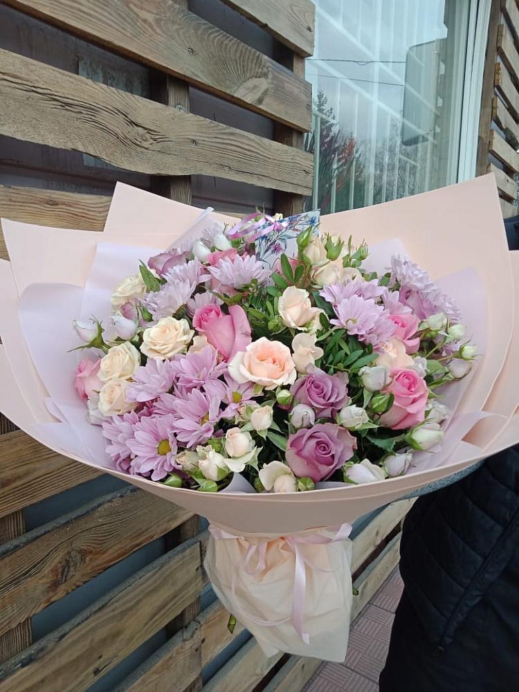 Букет цветов из: Розы и Хризантемы в Дзержинском