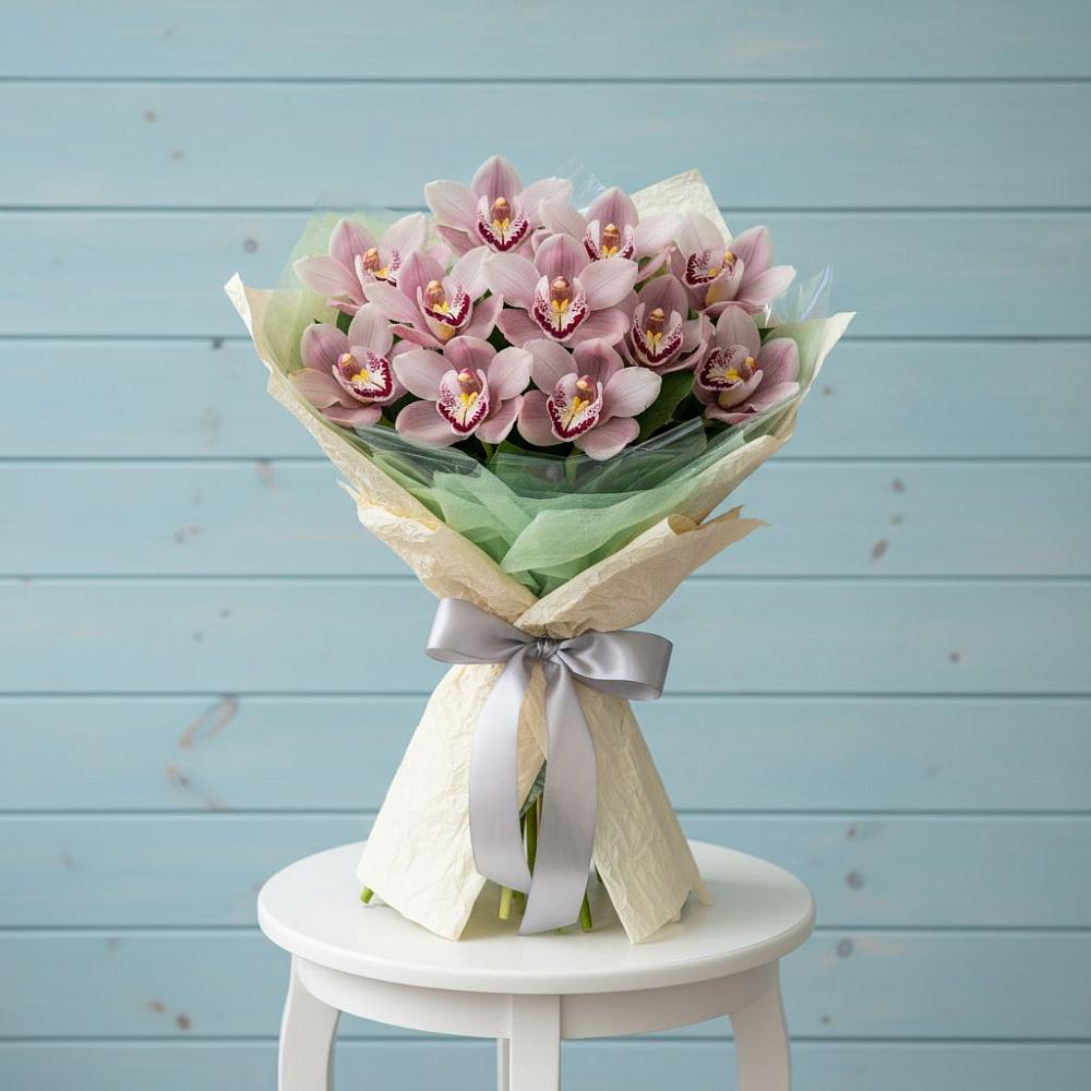 Букет цветов из: Орхидеи и Розы в Дзержинском