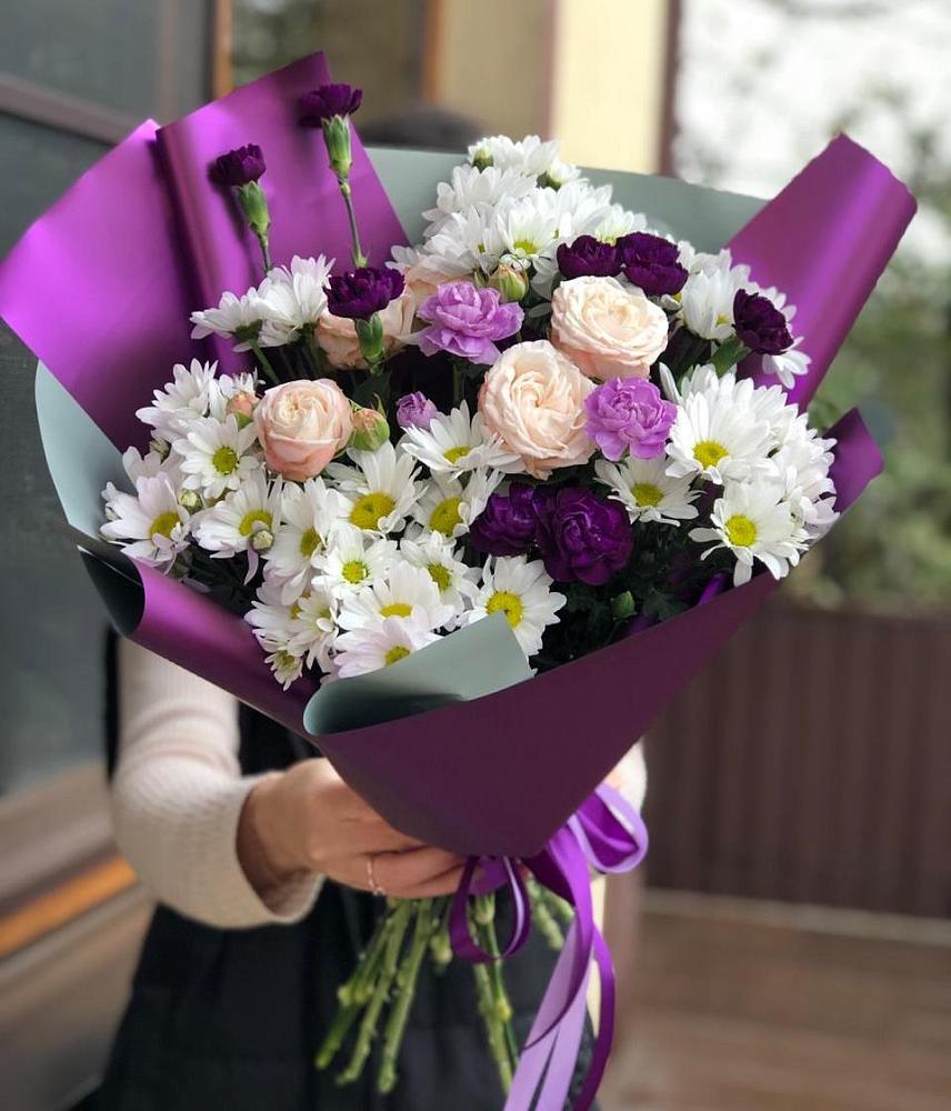 Букет цветов из: Хризантемы, Гвоздики и Розы в Дзержинском