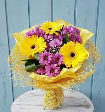 Букет цветов из:  Хризантемы и Герберы в Дзержинском