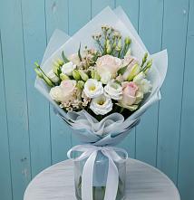 Букет цветов из:  Розы и Лизиантусы в Дзержинском
