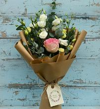Букет цветов из:  Розы и Лизиантусы в Дзержинском