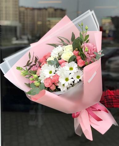 Букет цветов из: Розы, Лизиантусы и Хризантемы в Дзержинском