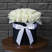 Цветочная композиция из Розы в шляпной коробке в Дзержинском